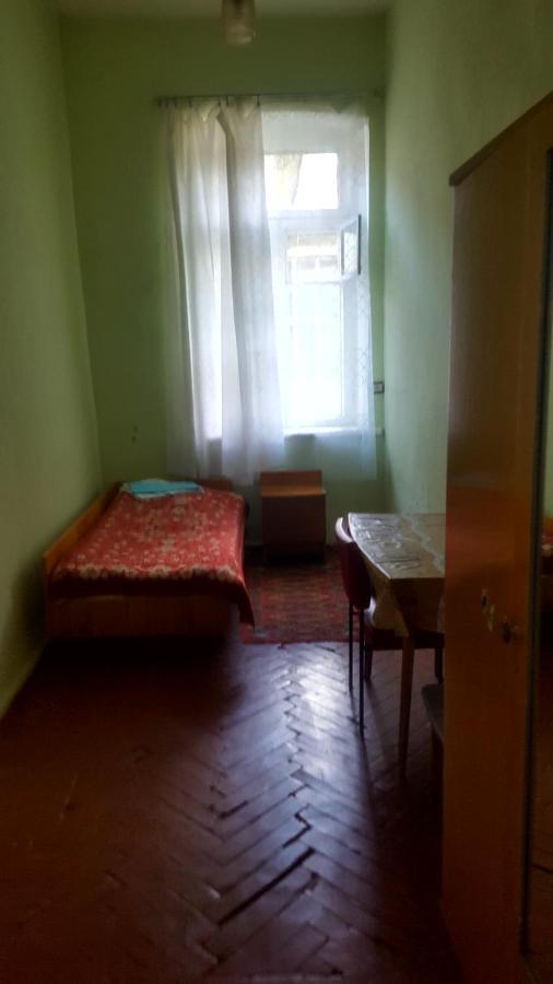 Firuza Hostel Borjomi ภายนอก รูปภาพ